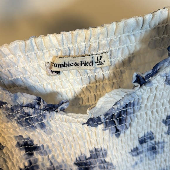 Abercrombie & Fitch guest collection smocked mini dress. - Picture 6 of 7